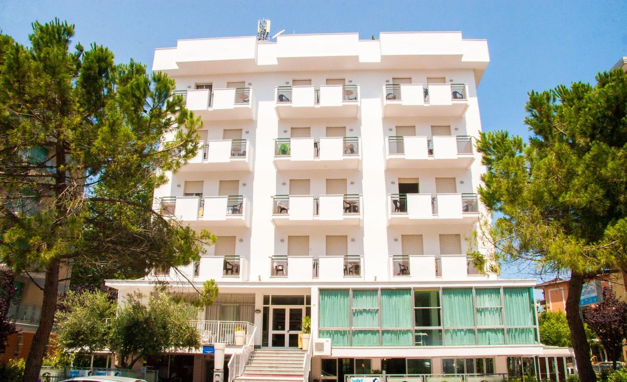 צ'סנטיקו Hotel Raffaello מראה חיצוני תמונה