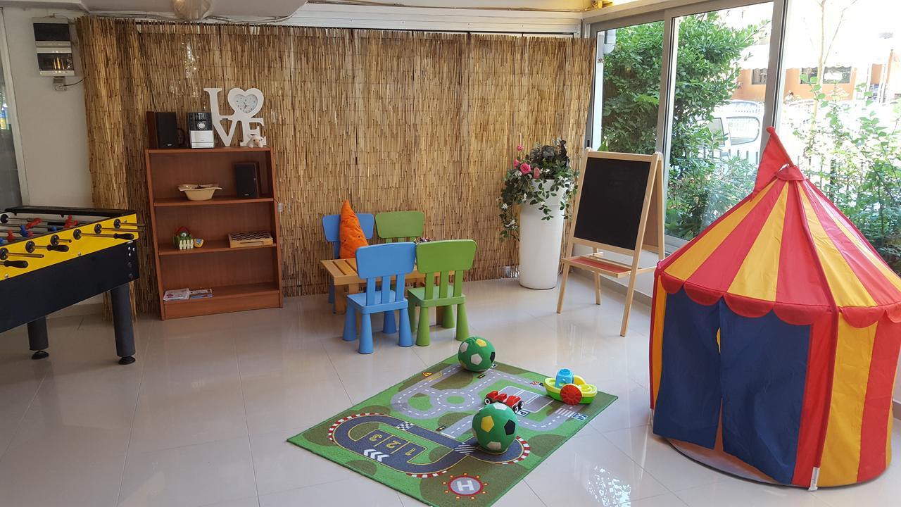 צ'סנטיקו Hotel Raffaello מראה חיצוני תמונה